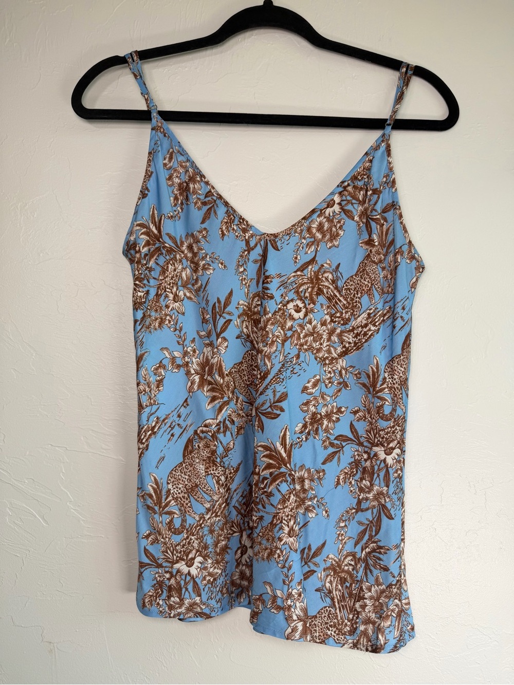 L’AGENCE Lexi Camisole in Bright Light Blue Safari size medium - Picture 6 of 8